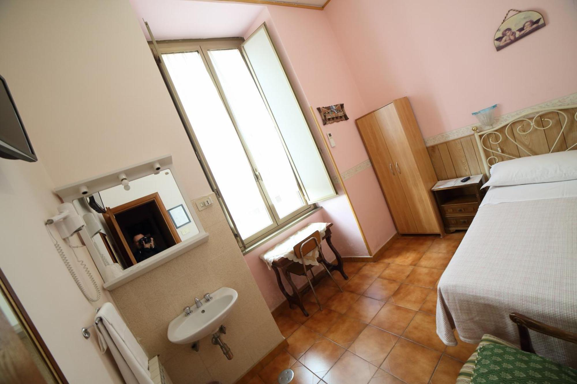 Hotel Giugiu Rome Room photo